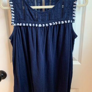 Crown & Ivy sleeveless top